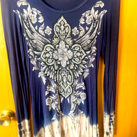 Vocal California blouse with beautiful iridescent wing rhinestones - Picture 7 of 8